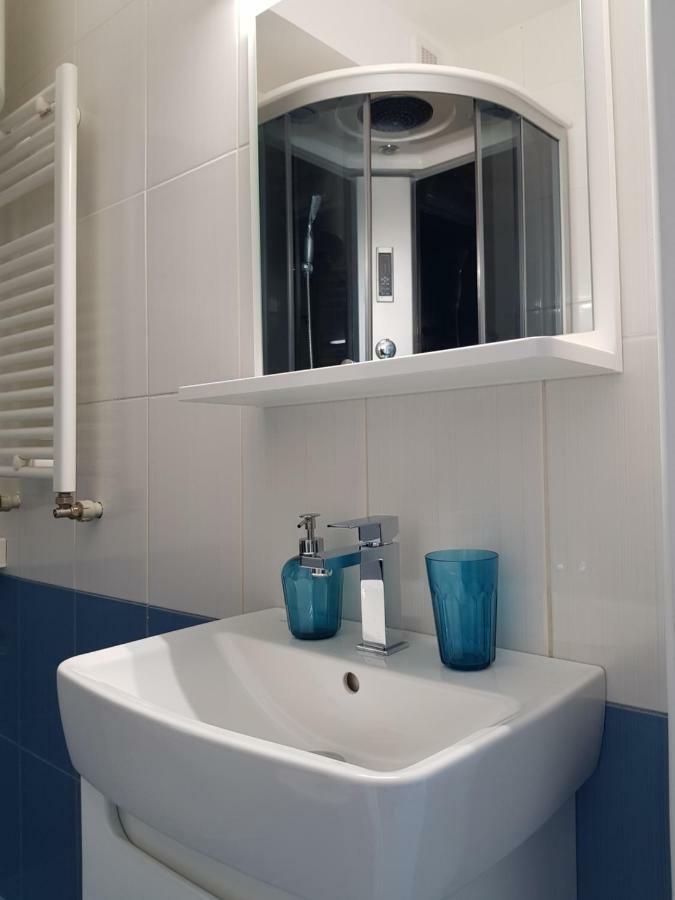 Cozy&Elegant New Studio In Bukarest Eksteriør billede